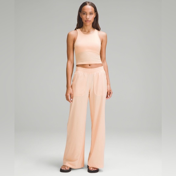 Lululemon Swift Mid-Rise Wide-Leg Pant - Picture 1 of 8